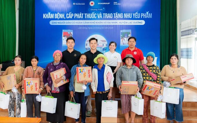Tập đoàn DVA: Khám bệnh và phát thuốc cho đồng bào dân tộc có hoàn cảnh khó khăn Tập đoàn DVA: Khám bệnh và phát thuốc cho đồng bào dân tộc có hoàn cảnh khó khăn